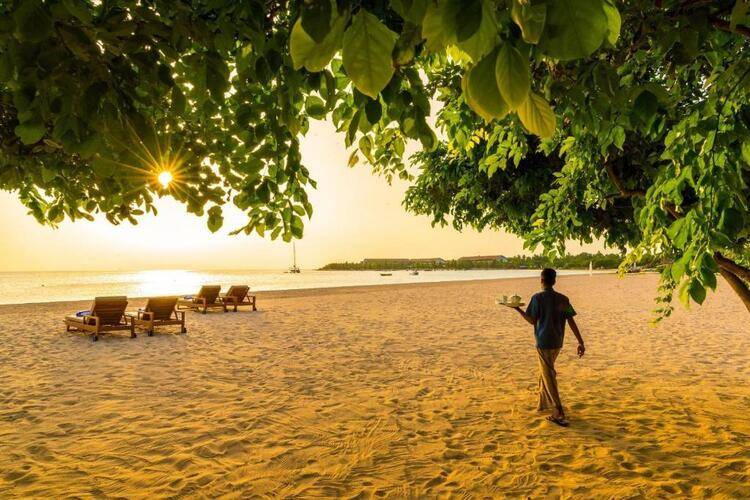 Sunrise Pasikuda