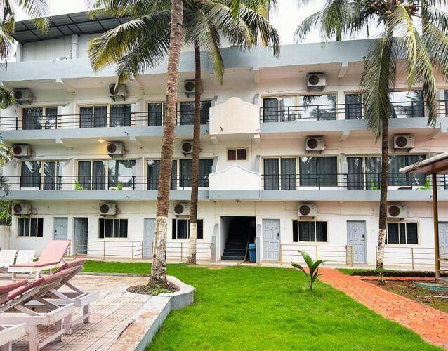 Bay Breeze Hotels & Resorts