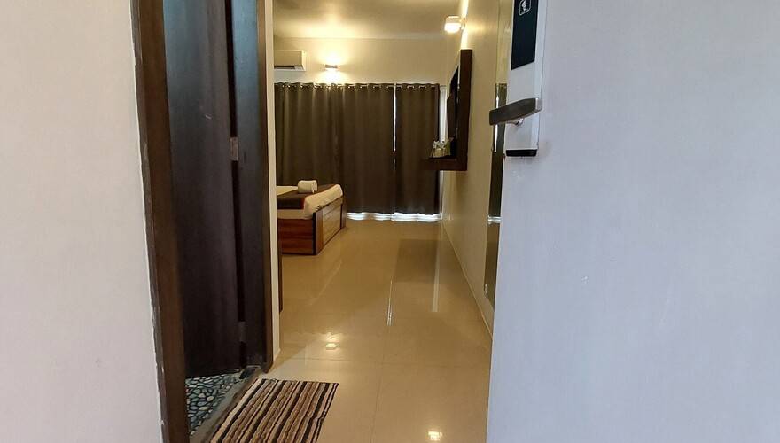 Bay Breeze Hotels & Resorts