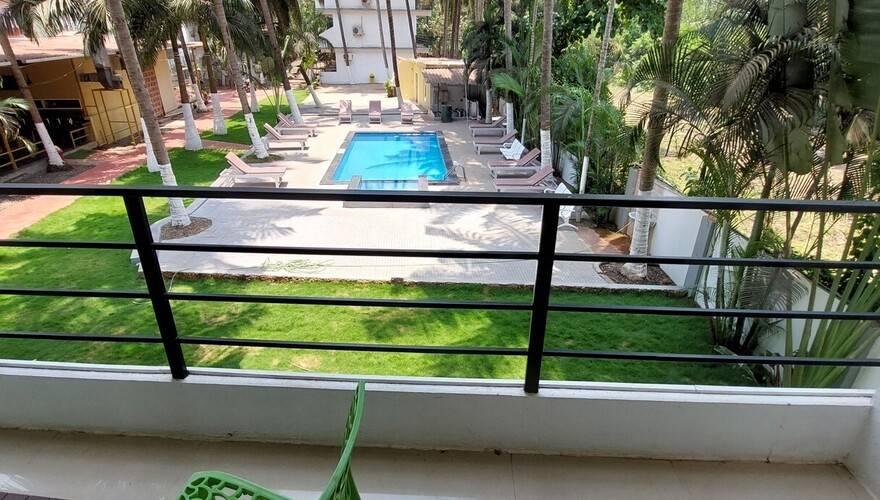 Bay Breeze Hotels & Resorts