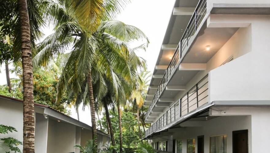 Bay Breeze Hotels & Resorts
