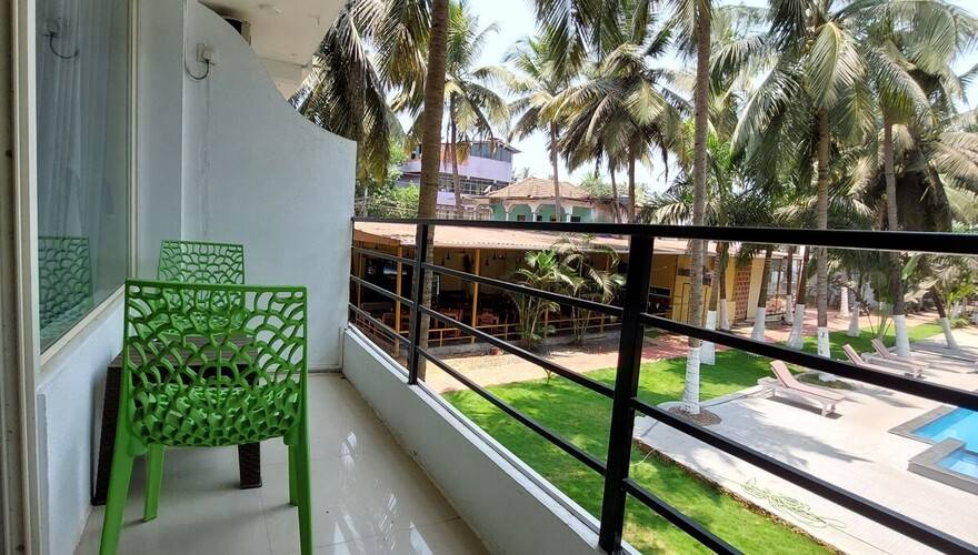 Bay Breeze Hotels & Resorts