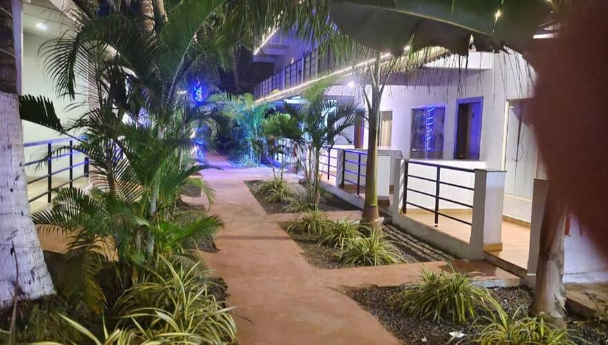 Bay Breeze Hotels & Resorts