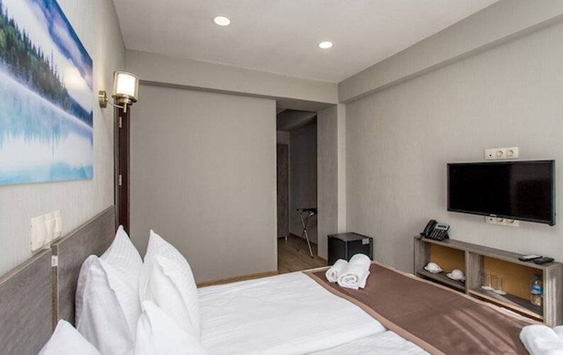 Geography Hotels