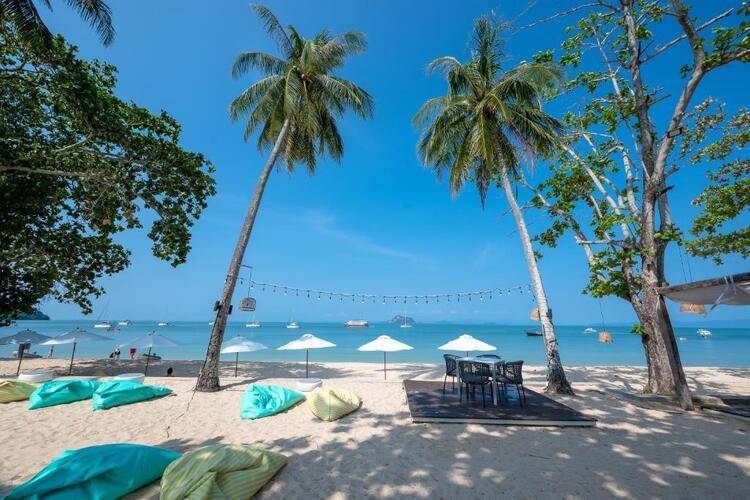 Royal Yao Yai Island Beach