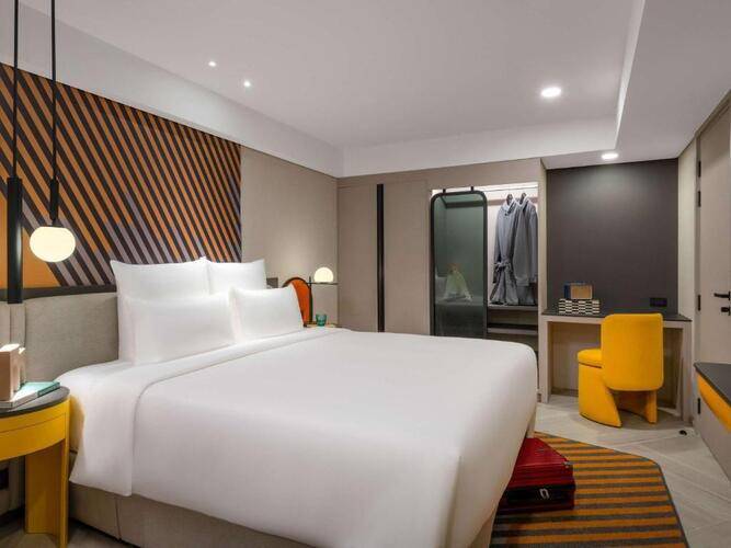 Tribe Living Bangkok Sukhumvit 39