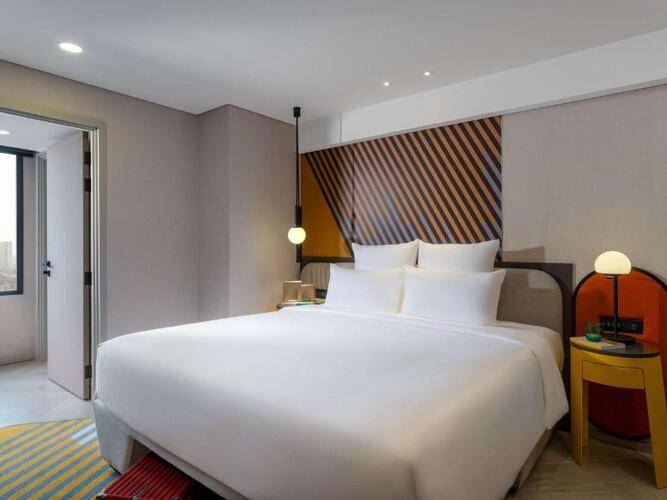 Tribe Living Bangkok Sukhumvit 39