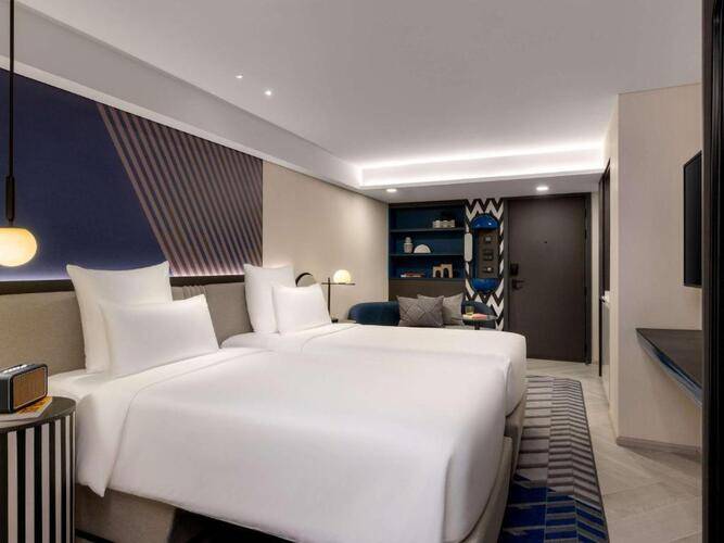 Tribe Living Bangkok Sukhumvit 39