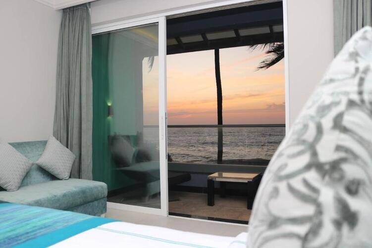 Earls Regent Negombo