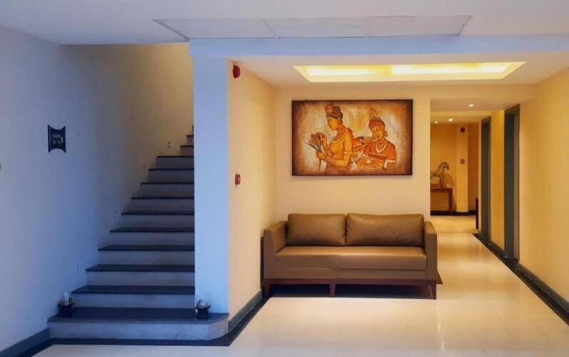 Earls Regent Negombo