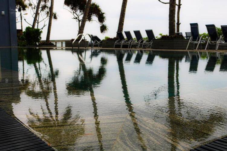 Earls Regent Negombo