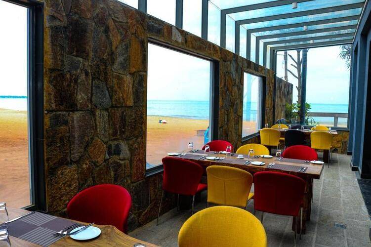 Earls Regent Negombo