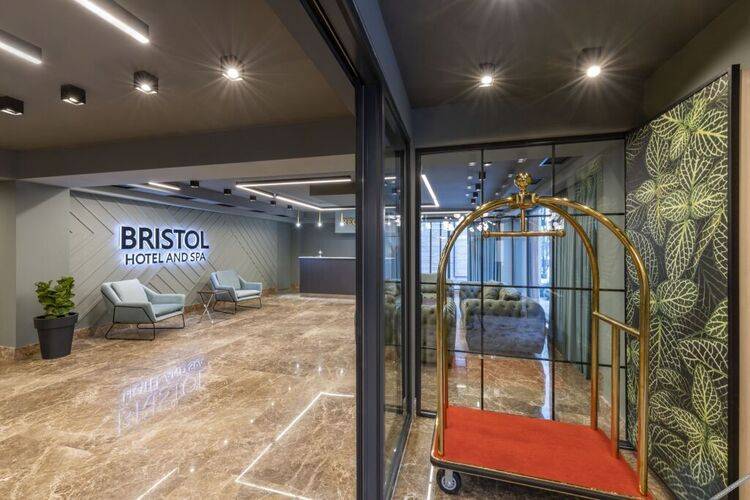 Bristol Hotel & Spa Bakuriani