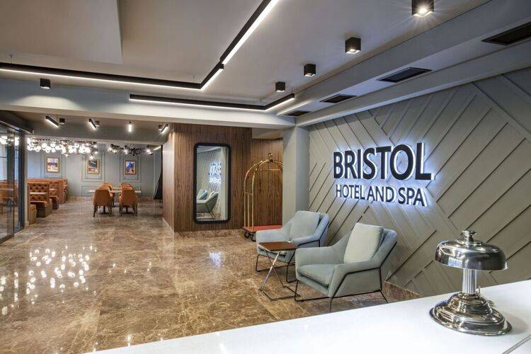 Bristol Hotel & Spa Bakuriani