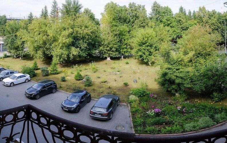 Апартаменты На Весенней