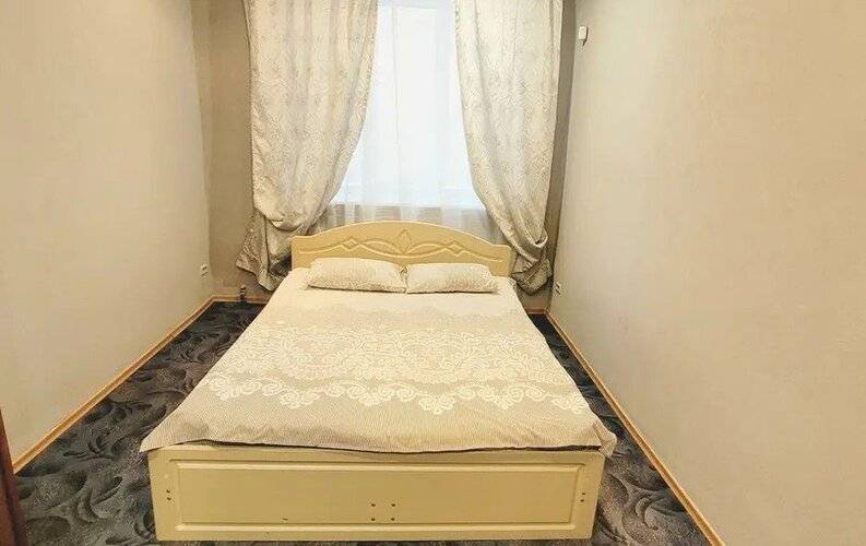 На Николая Островского