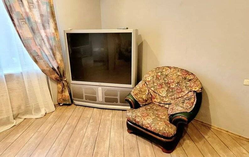 На Николая Островского
