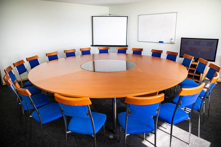 Президент-Отель Дис