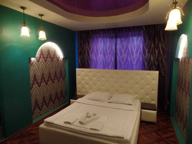 Отель Метротель