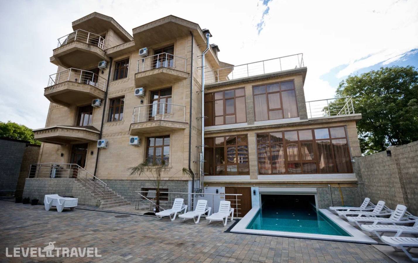 фотографии отеля Loospangeles в Россия(Лоо) - фото №1