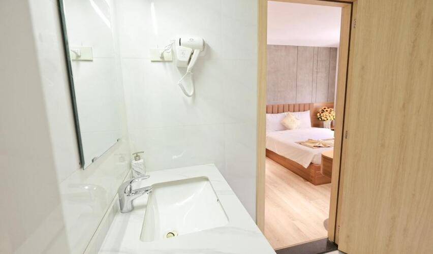 Prague Nha Trang Hotel