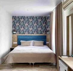 $item['hotel']['name']
