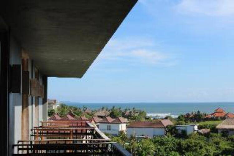 Frii Bali Echo Beach