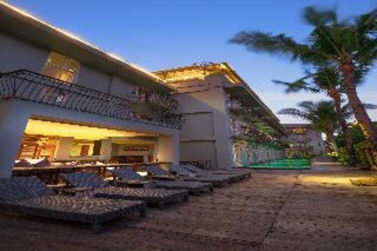 Frii Bali Echo Beach