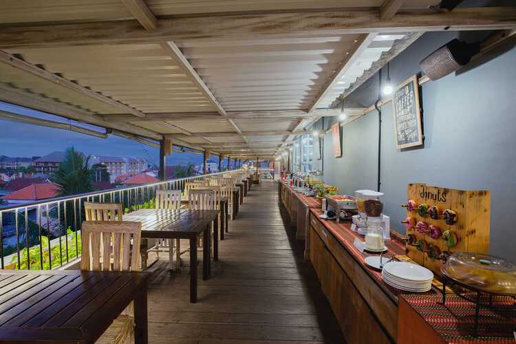 Frii Bali Echo Beach
