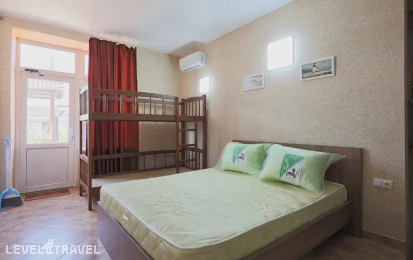 фотографии отеля Уютный Остров в Россия(Саки) - фото №12