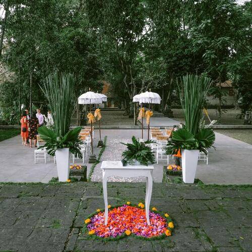 Arma Museum And Resort