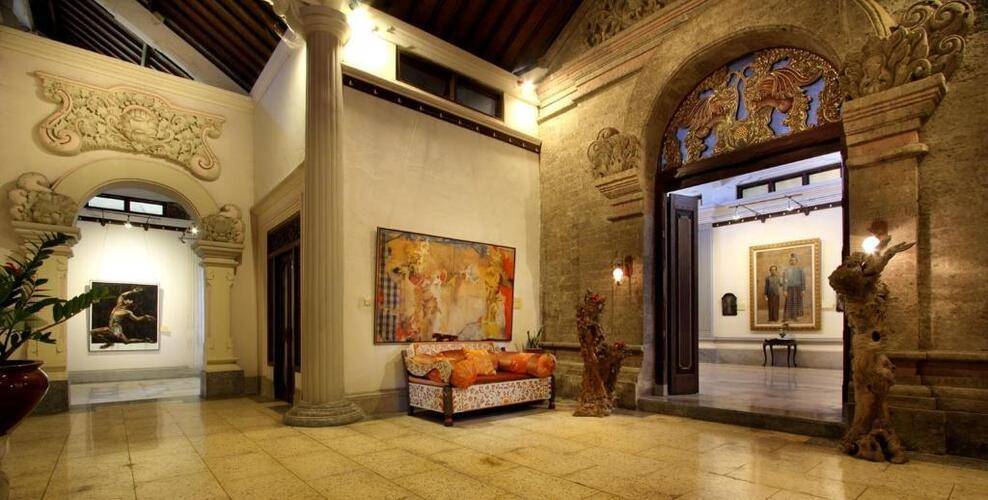 Arma Museum And Resort