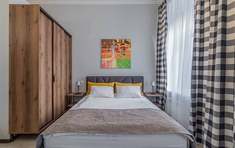 R&B Apart Hotel Графский 7