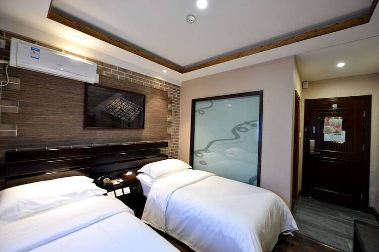 East Hotel The Forbidden City Drum Tower