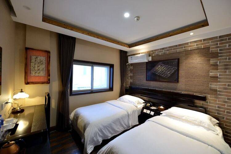 East Hotel The Forbidden City Drum Tower