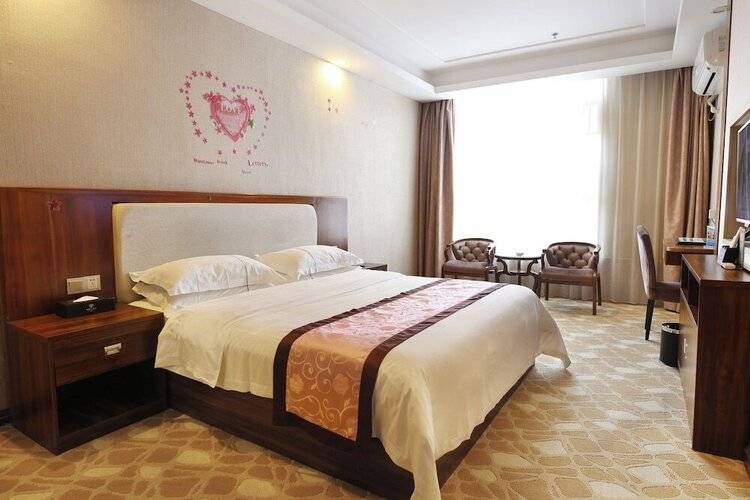 Guangzhou Helong Hotel