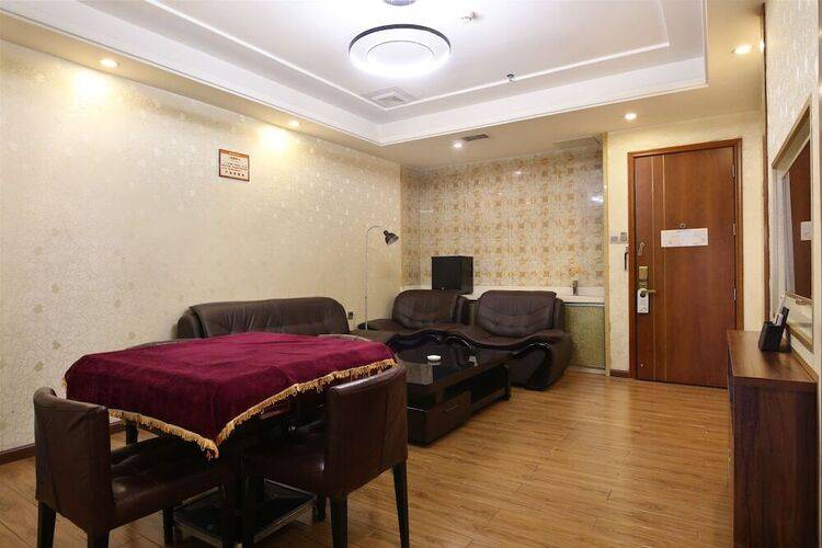 Guangzhou Helong Hotel
