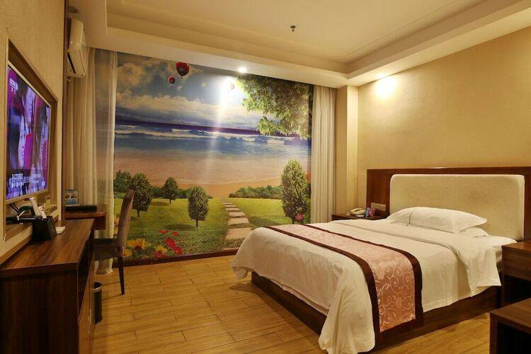 Guangzhou Helong Hotel