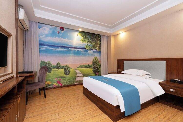 Guangzhou Helong Hotel