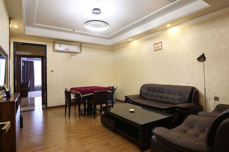 Guangzhou Helong Hotel