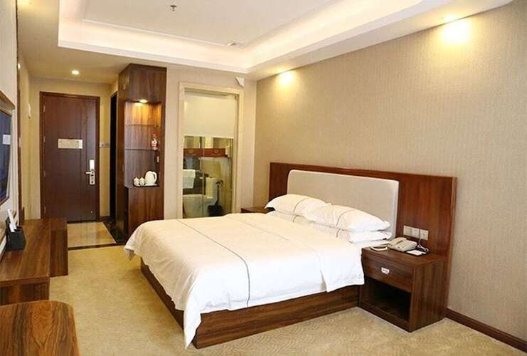 Guangzhou Helong Hotel