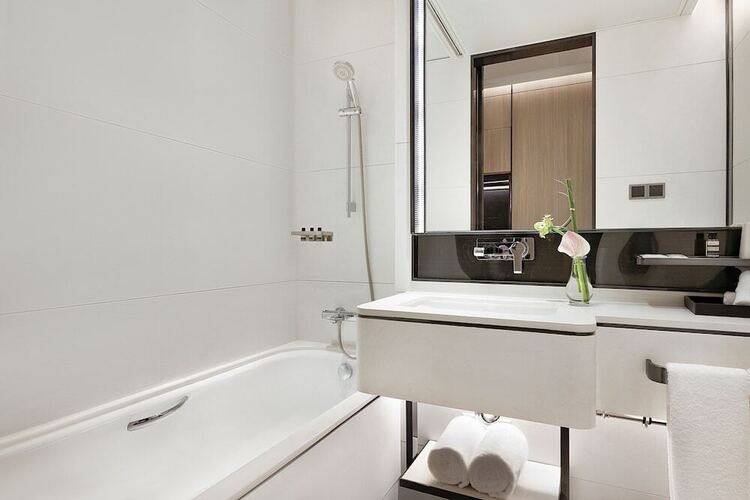 Harbour Plaza Metropolitan Shanghai