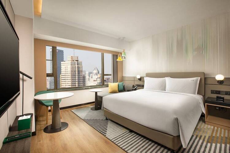 Holiday Inn Shanghai Nanjing Road, An Ihg Hotel