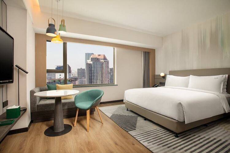 Holiday Inn Shanghai Nanjing Road, An Ihg Hotel