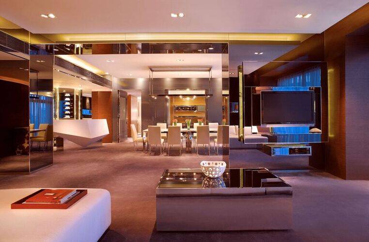 Hyatt On The Bund