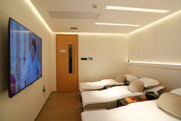Tiancheng Central Coast Seaview Hotel Sanya