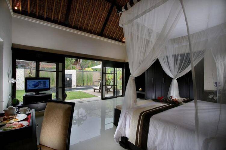 Bali Rich Villas Seminyak Beach