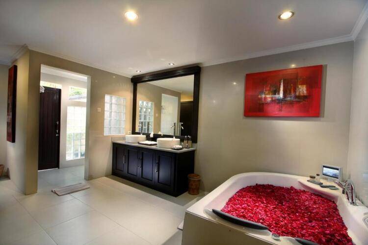 Bali Rich Villas Seminyak Beach
