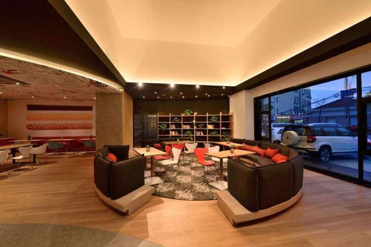 Ibis Shanghai New Hongqiao
