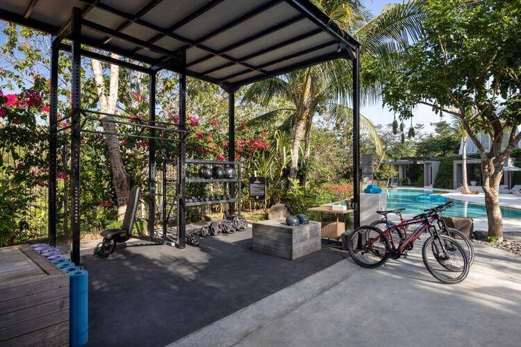 Cross Bali Breakers Resort